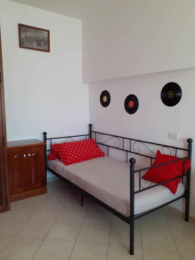 فيلاّسيمِيوس B&B Marzo '51 المظهر الخارجي الصورة